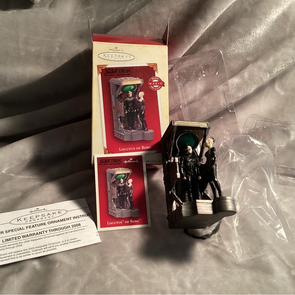 Hallmark Locutus of Borg vintage ornament. NIB - Picture 5 of 13